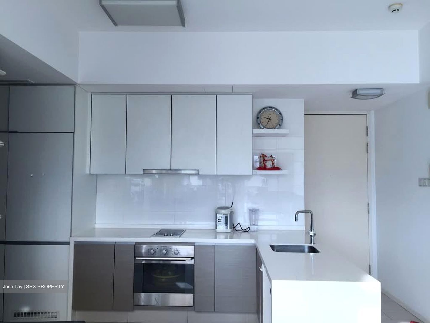 Regency Suites (D3), Office #577053521